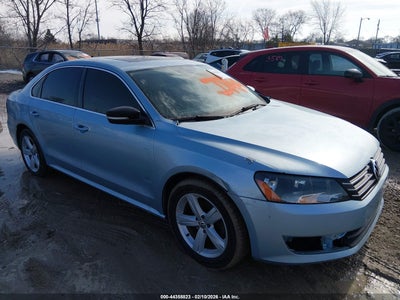 2012 Volkswagen Passat 2.5 2.5l Se Turquoise Lot 111044358823 Vin 1VWBH7A37CC089519