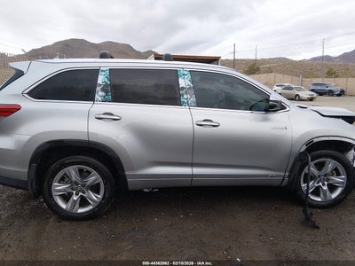 TOYOTA HIGHLANDER HYBRID