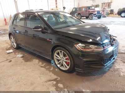 VOLKSWAGEN GOLF