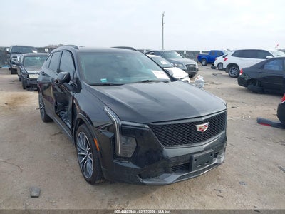 CADILLAC XT4