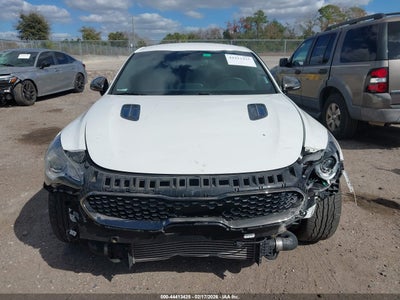 KIA STINGER