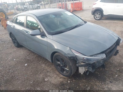 HYUNDAI ELANTRA