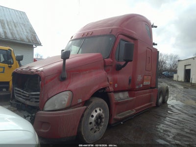 3AKJGLD5XESFT1901 FREIGHTLINER CASCADIA 125 Photo 1