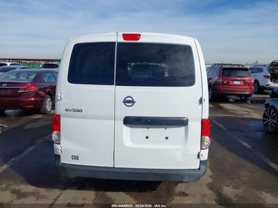 NISSAN NV200