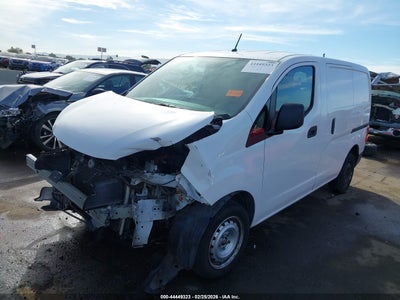 NISSAN NV200