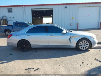 MERCEDES-BENZ S 550