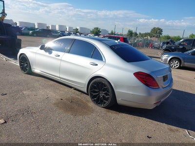 MERCEDES-BENZ S 550