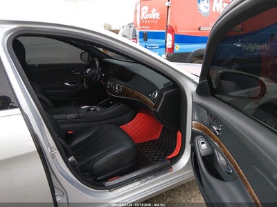 MERCEDES-BENZ S 550