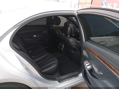 MERCEDES-BENZ S 550