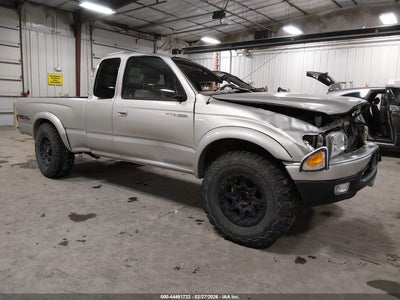 TOYOTA TACOMA