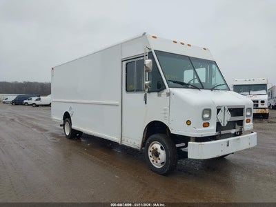 4UZA5FAC3YCG63749 FREIGHTLINER CHASSIS Photo 1
