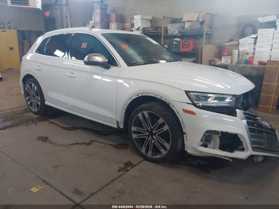 WA1C4AFY9J2146255 Audi Sq5 2018