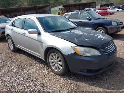 1C3CCBBB4CN144984 2012 Chrysler 200 2.4 Touring white