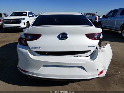 2022 MAZDA MAZDA3 17