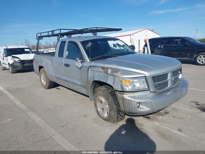 DODGE DAKOTA