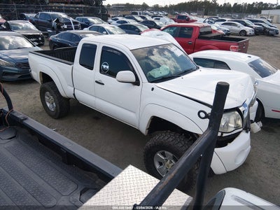 TOYOTA TACOMA