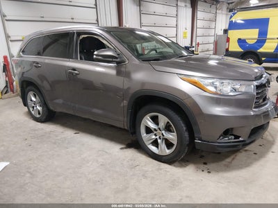 TOYOTA HIGHLANDER