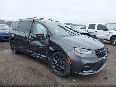 CHRYSLER PACIFICA