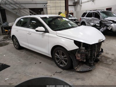 KMHH35LE1JU019516 HYUNDAI ELANTRA GT Photo 1