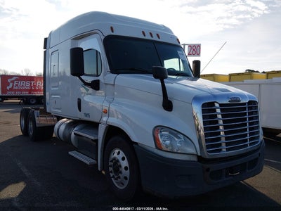 3AKJGLDR5KDKE5353 FREIGHTLINER CASCADIA 125 Photo 1