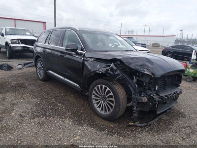 5LM5J7WC3LGL28997 LINCOLN AVIATOR Photo 1