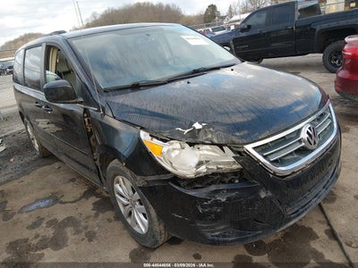 2C4RVABG6CR393487 VOLKSWAGEN ROUTAN Photo 1