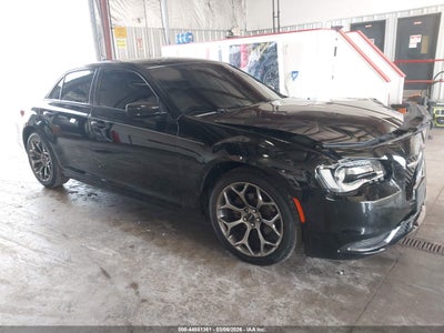 CHRYSLER 300