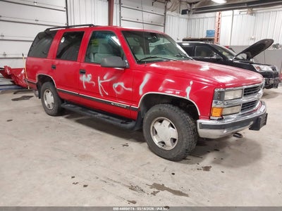 1GNEK13R0XJ320818 CHEVROLET TAHOE Photo 1