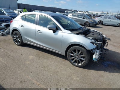 3MZBN1L37JM178974 MAZDA MAZDA3 Photo 1