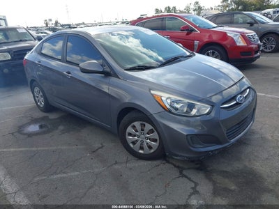 KMHCT4AE5FU885220 HYUNDAI ACCENT Photo 1