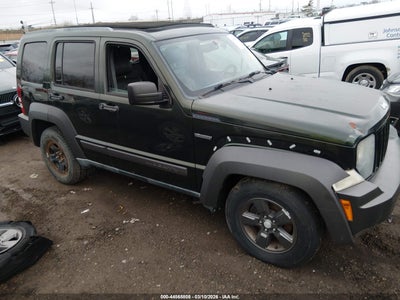 1J4PN3GK2BW502785 JEEP LIBERTY Photo 1