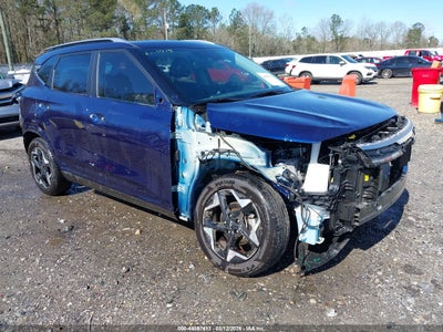 KNDER2AA8R7638306 KIA SELTOS Photo 1