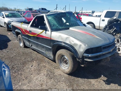 1GCCS1444X8184851 CHEVROLET S-10 Photo 1