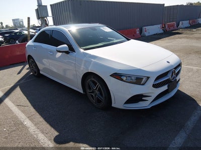 MERCEDES-BENZ A 220