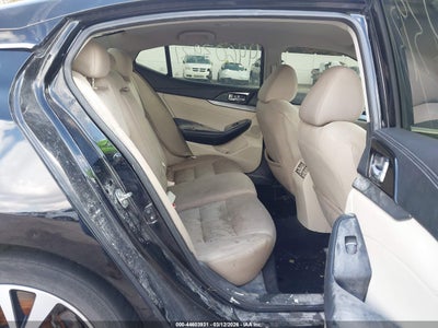 NISSAN MAXIMA