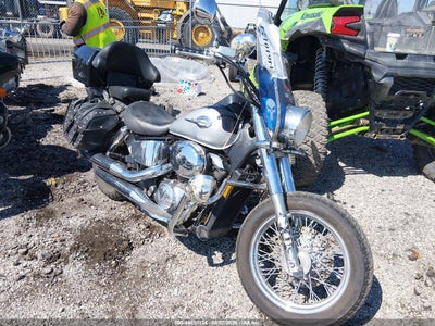 JH2RC44613M703602 HONDA VT750 Photo 1