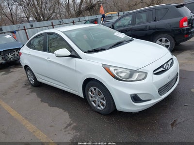 KMHCT4AE6DU580984 HYUNDAI ACCENT Photo 1