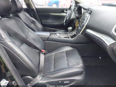 NISSAN MAXIMA