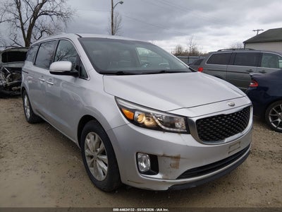 KNDMC5C15F6045855 KIA SEDONA Photo 1