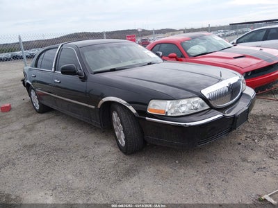 LINCOLN TOWN
