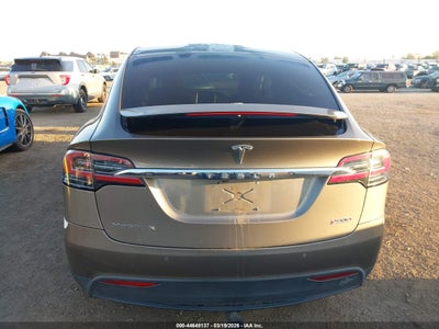 TESLA MODEL X