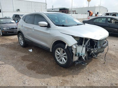 JN1BJ1CP0HW021043 NISSAN ROGUE SPORT Photo 1
