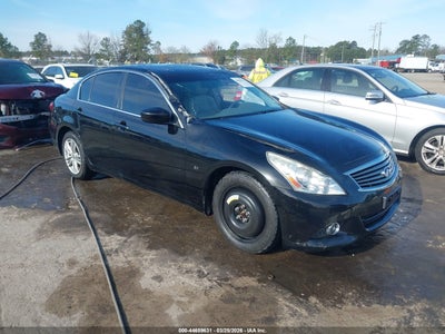 INFINITI Q40