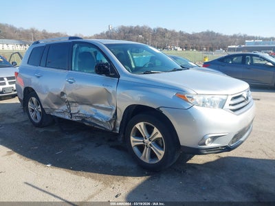 TOYOTA HIGHLANDER