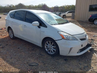 JTDZN3EU3D3259432 TOYOTA PRIUS V Photo 1