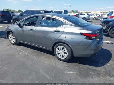 NISSAN VERSA