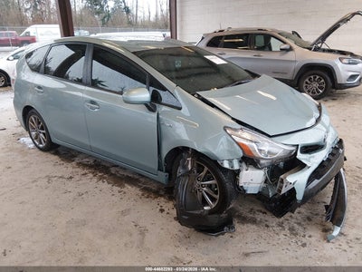 JTDZN3EU3GJ045010 TOYOTA PRIUS V Photo 1