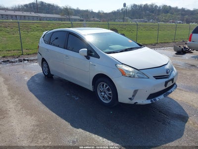 JTDZN3EU9C3104298 TOYOTA PRIUS V Photo 1