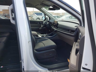 KIA CARNIVAL MPV HYBRID