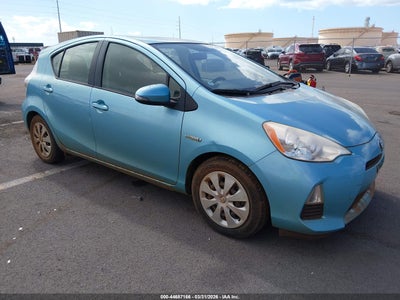 JTDKDTB34D1048851 TOYOTA PRIUS C Photo 1